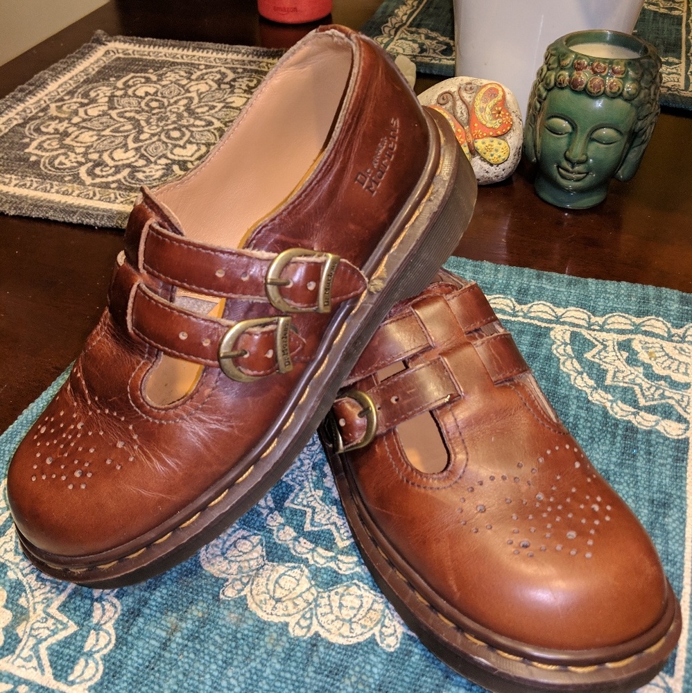 Dr. Martens Size 7 US